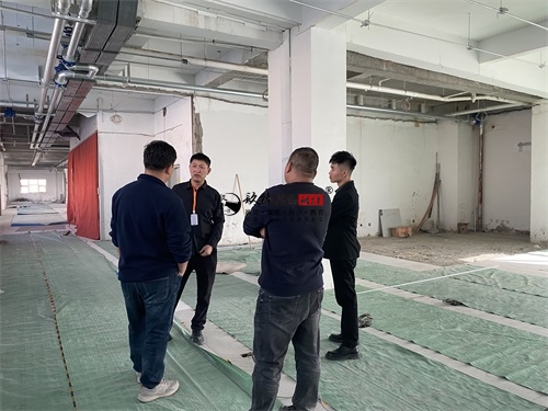 银川装修公司推荐|银川裕益办公楼装修设计项目沟通现场